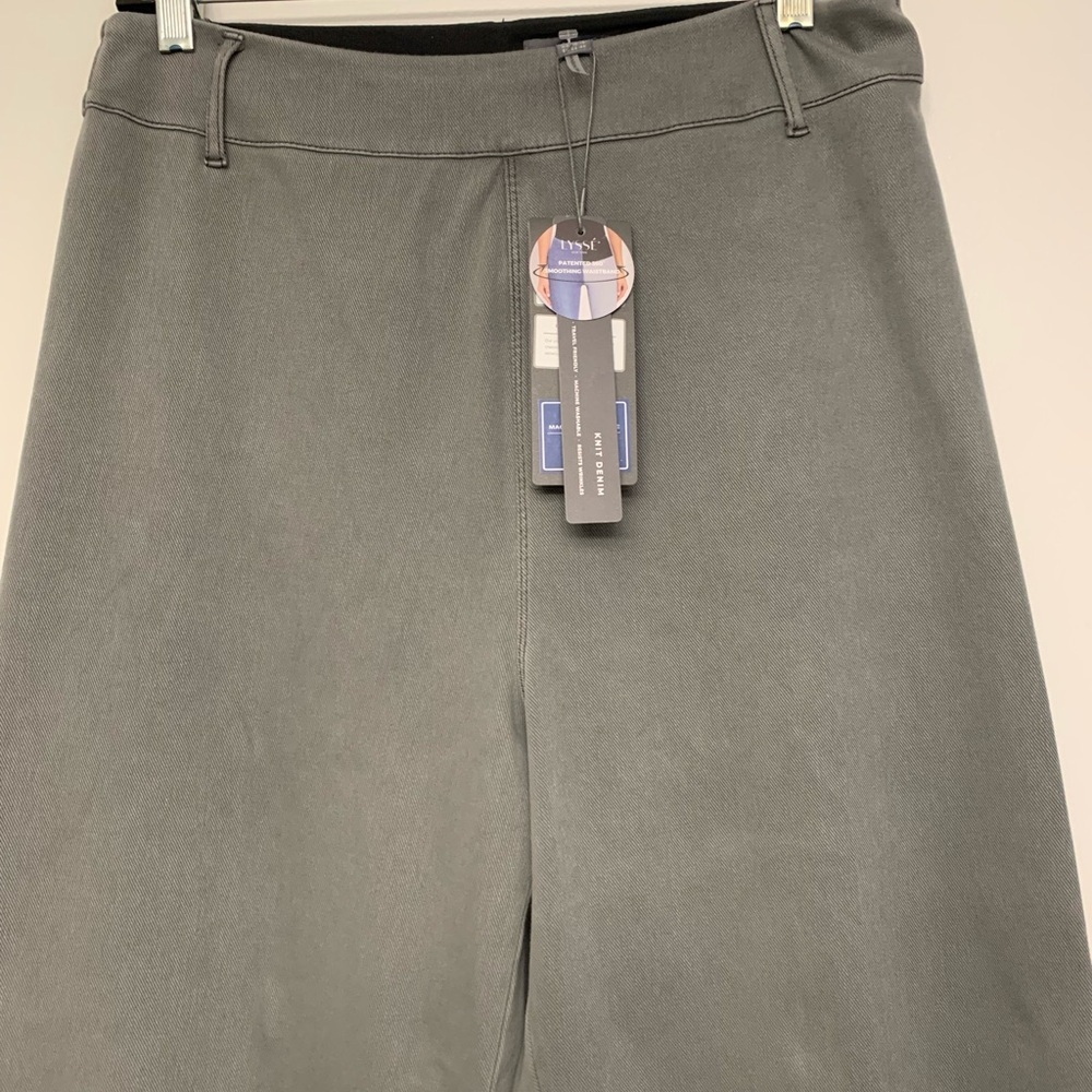 ❤️LYSSE Gray Wide Leg JEANS NEW comfy slimming washable Large stretch pocket❤️ - Picture 2 of 9